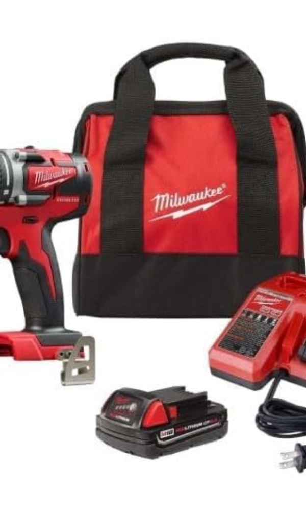 Milwaukee M18 Cordless Compact Drill/Driver Kit
